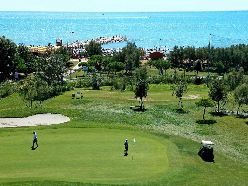 Hotel Maregolf Caorle Extérieur photo